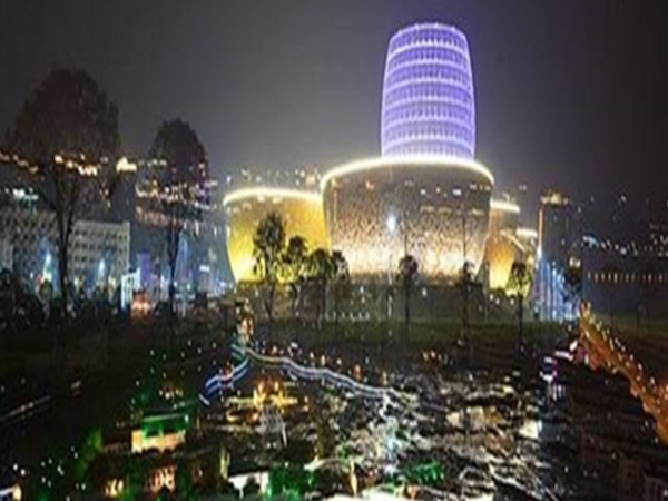 感謝醴陵張總一行信任，餐具消毒流水線設(shè)備走一套